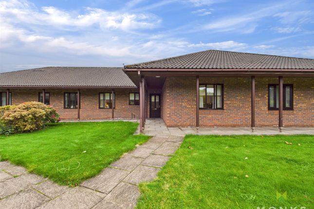 2-bed house on 12a Meadowbrook Court, Twmpath Lane, Oswestry, £125,000