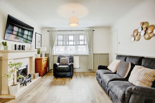 4, Balmoral Way, Gateshead photo 4