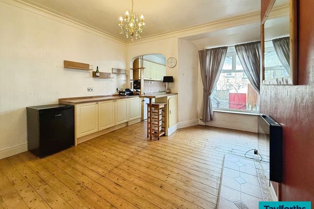 26 Federation Street, Barnoldswick photo 3