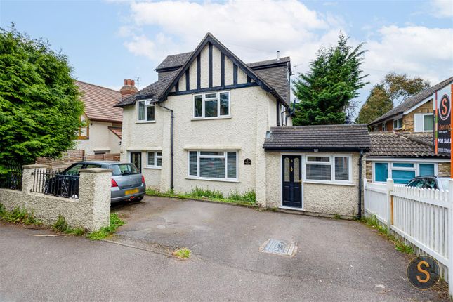 Thumbnail Detached house for sale in Gallows Hill, Kings Langley
