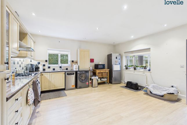 2, Mill Lane, Saxilby photo 4