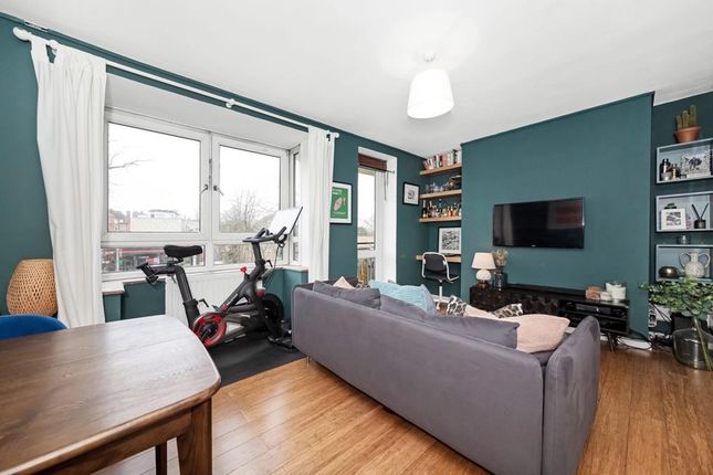 Thumbnail Flat for sale in Knights Hill, West Norwood, London