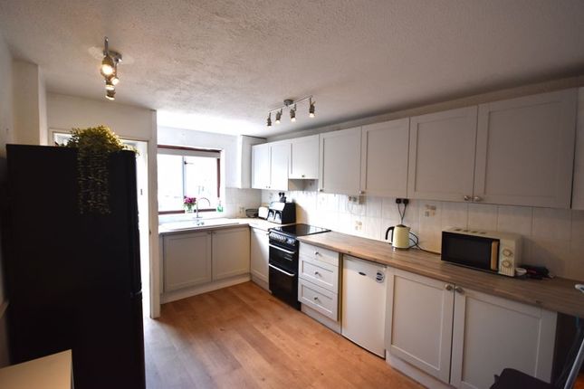 23, Oak Tree Close, Tenbury Wells photo 3
