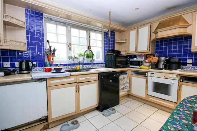 8, Dereham Road, Norwich photo 4