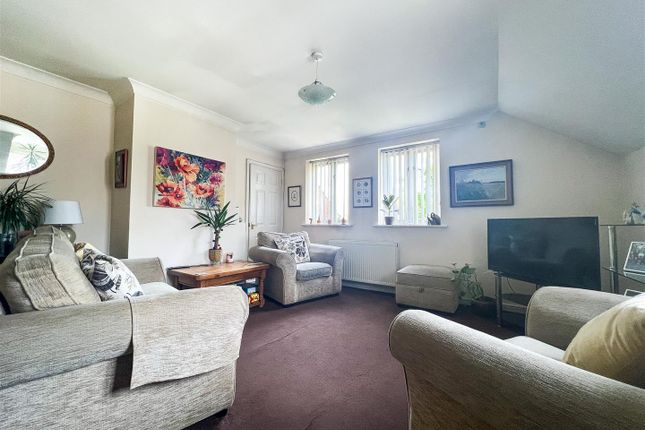 Flat 6, Boxtree Court, Castle Street, Fareham photo 3