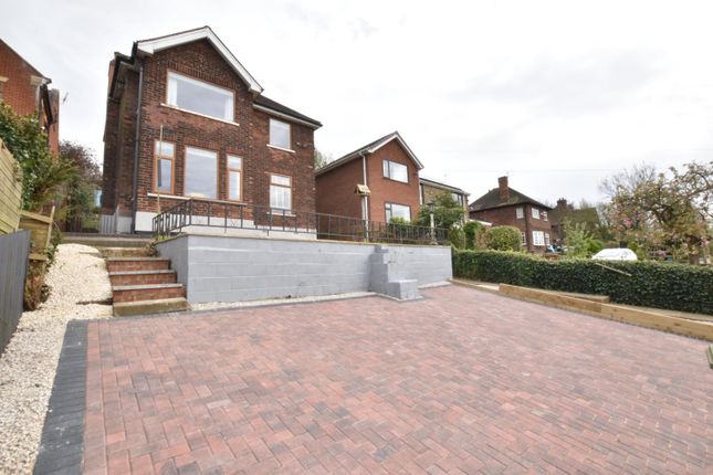 Thumbnail Detached house for sale in Cliff Closes Road, Scunthorpe