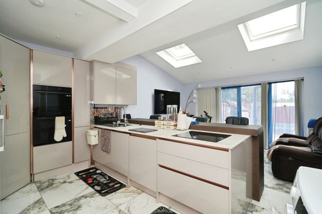 38, Jedburgh Avenue, Lancashire photo 4