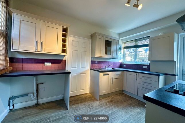 Thornbury Road, Isleworth photo 3