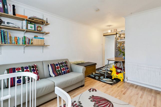 55, Southbrook, Crawley photo 2