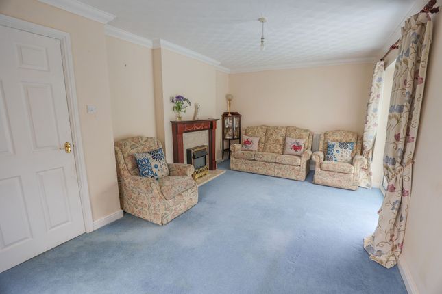 14 Saxon Heights, Morecambe photo 4
