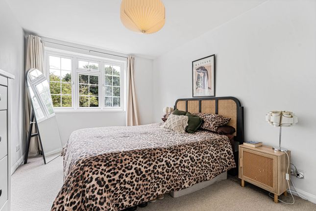 41, Kingfisher Drive, Surrey photo 4