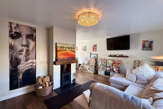 5, Beechwood Avenue, Auchinleck photo 2