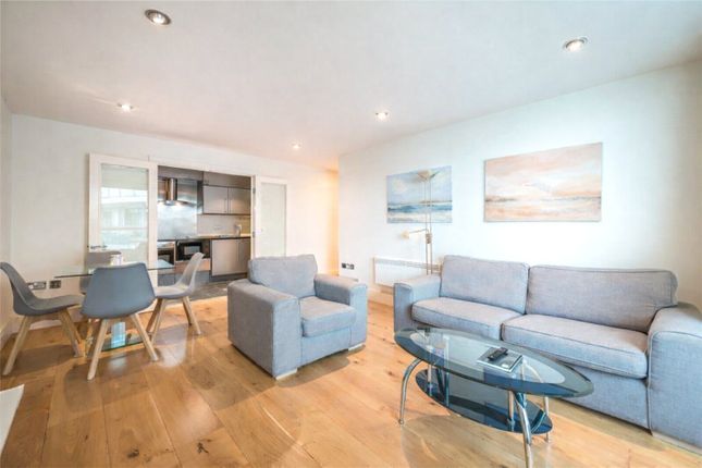 2-bed flat on 236, Drake House, Vauxhall, £600,000