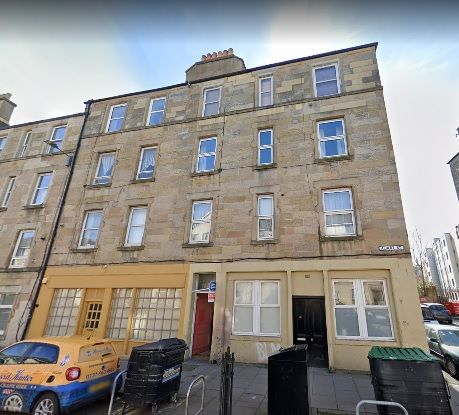 Flat to rent in Albert Street, Leith, Edinburgh