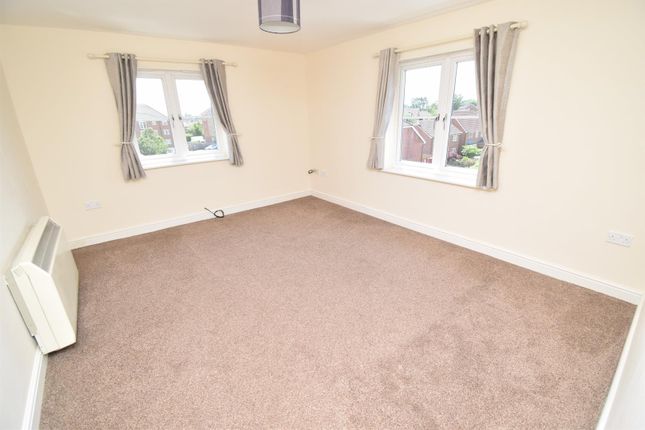 3, Moorcroft Court, Ossett photo 3