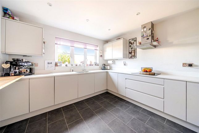 2 Holm Oaks Burndell Road, Arundel photo 3