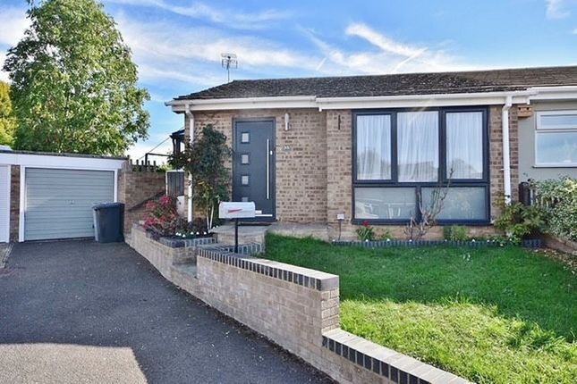 2-bed bungalow on Quarry Road, Witney, £335,000