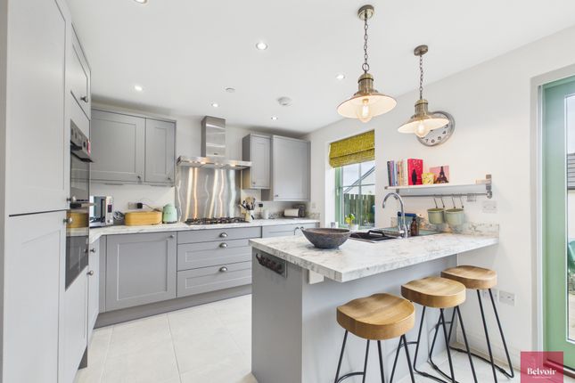 24, Parc Llydan, Swansea photo 4