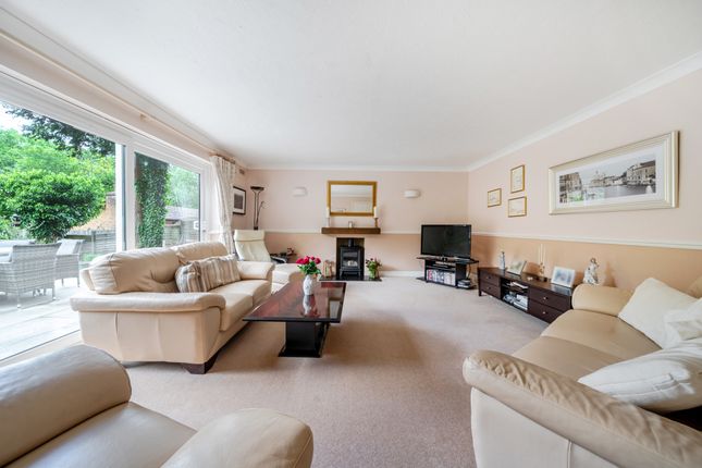 48, Stonehill Road, Headley Down photo 4