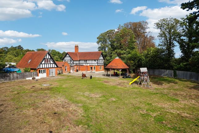 Farnham Lodge, Lower Britwell Road, Slough photo 4