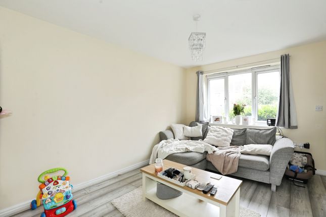 10, Worsdell Close, Cheshire photo 4