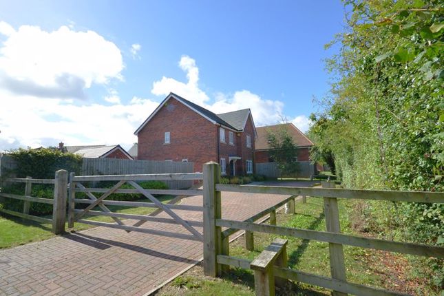 Thumbnail Detached house for sale in Brackley Close, Aston Clinton, Aylesbury