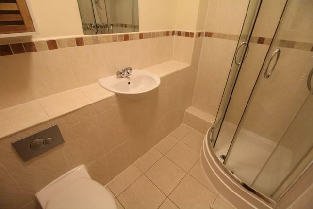 4, Liana Gardens, West Midlands photo 3
