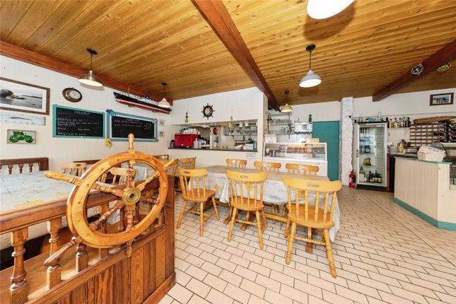 Ferry Cabin,, Ferryside, Carmarthenshire photo 2