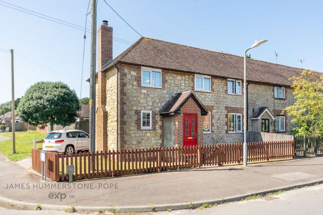 Thumbnail Semi-detached house for sale in Gorgeous Cottage, Smeeth, Ashford