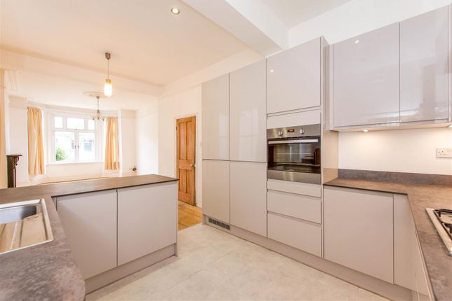 48,, Holmes Road, Twickenham photo 2