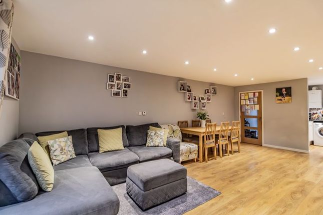 Terraced house for sale in Willow Close, Garsington, Oxford
