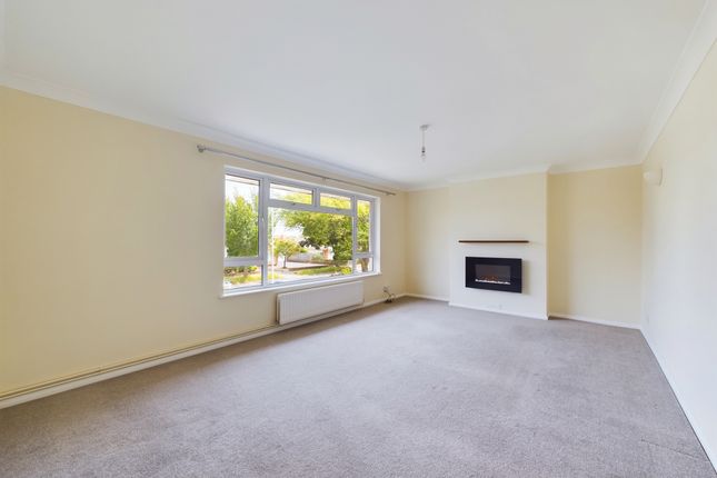 125, Aldsworth Avenue, Worthing photo 2