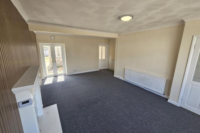 19, Pendine Road, Ely, Cardiff photo 3