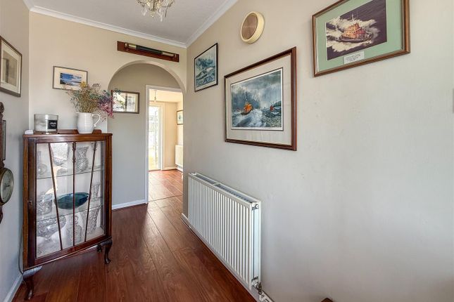 2, Goldmartin Close, Falmouth photo 4
