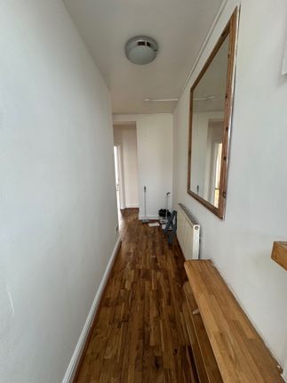 81, Meads Lane, Ilford photo 2