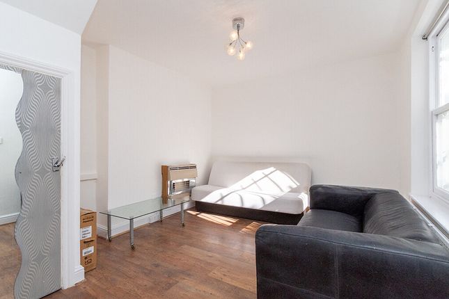 62a, Grafton Terrace, London photo 4