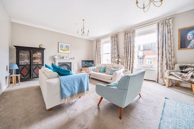 Flat for sale in Stratton House, Dorchester