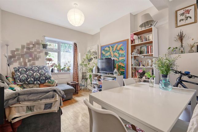 Maisonette for sale in Witley Road, London