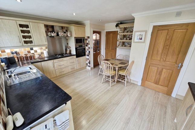 12, West Road, Willington photo 3