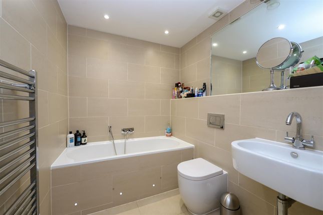 Upper Drive Bathroom-1.Jpg