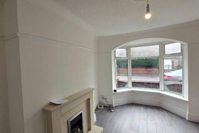 19 Chamber Road, Oldham photo 4