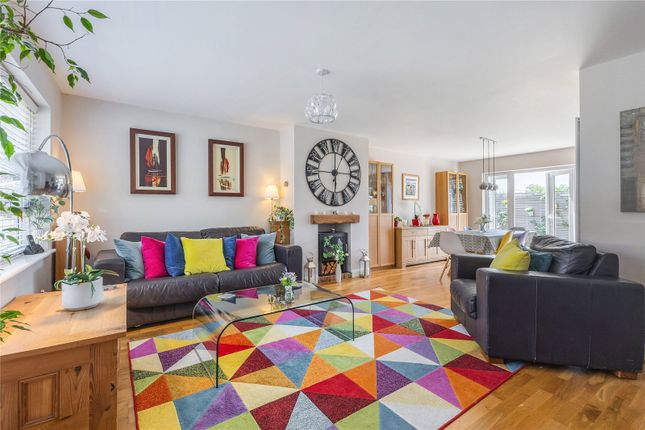 72, De Lucy Avenue, Alresford photo 2