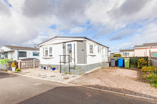 Thumbnail Mobile/park home for sale in Bent Lane, Staveley
