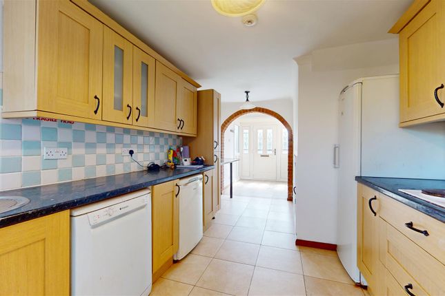 143, Middlesex Drive, Milton Keynes photo 4