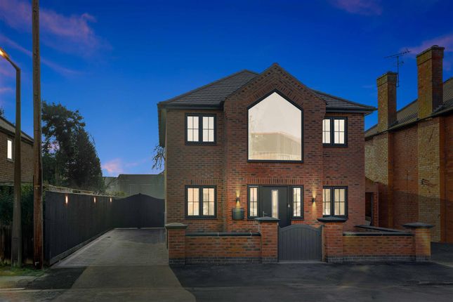 Detached house to rent in Carlton Road, Long Eaton, Derbyshire