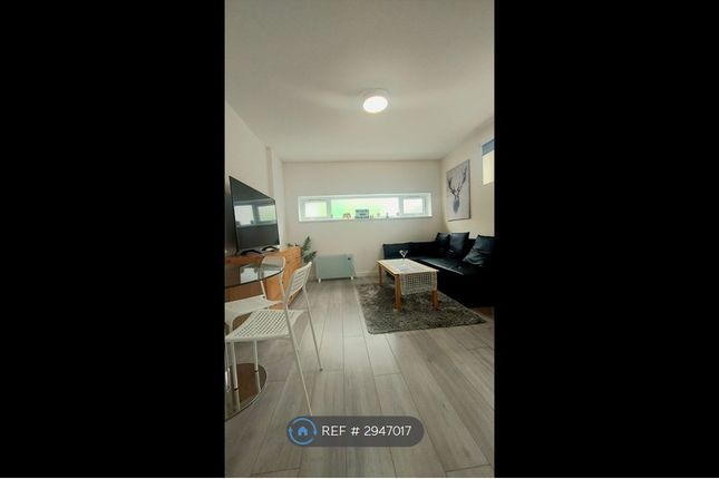 Edgwarebury Gardens, Onebed R, Edgware photo 4