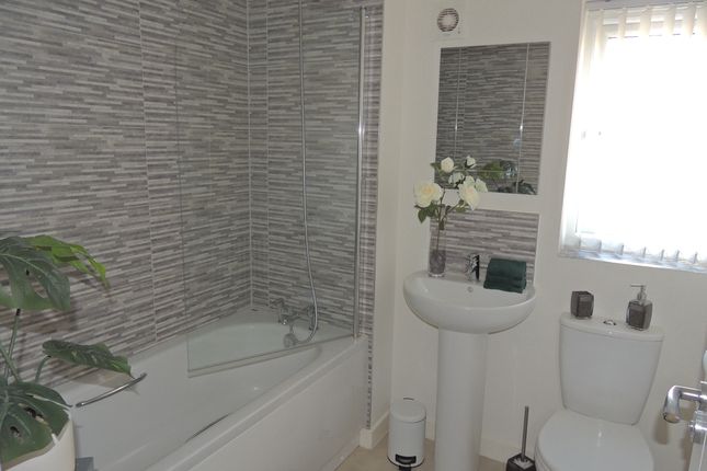 12, Garratt Way , Thorne  photo 5