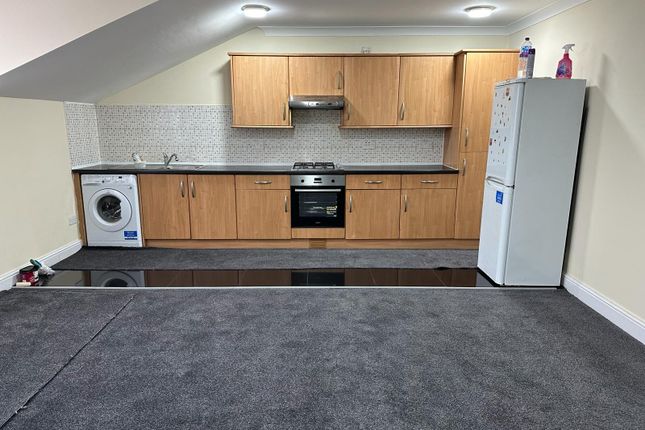 Thumbnail Duplex to rent in Margery Park Road, London