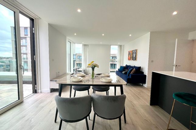 Flat 211, Hartingtons Court, London photo 3