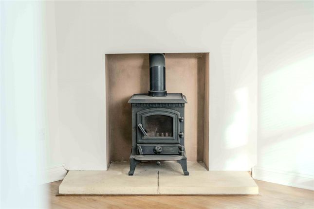3 Highgate Court,, Cheltenham Road, Broadway photo 3